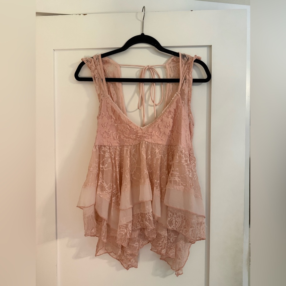 Kimchi Blue Dusty Rose Lace Tiered Top
